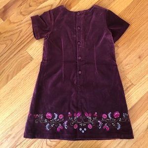 Velvet maroon short sleeved dress for kids.
